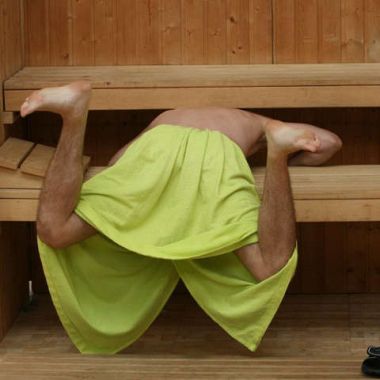 Allein in der Sauna 1